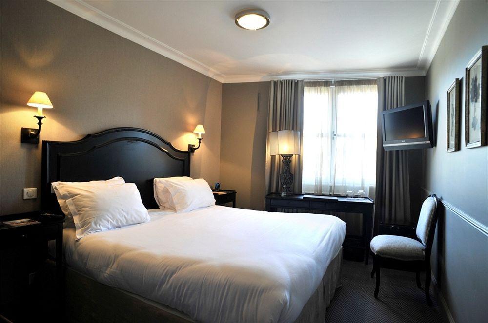 Hotel De La Treille Лилль Экстерьер фото