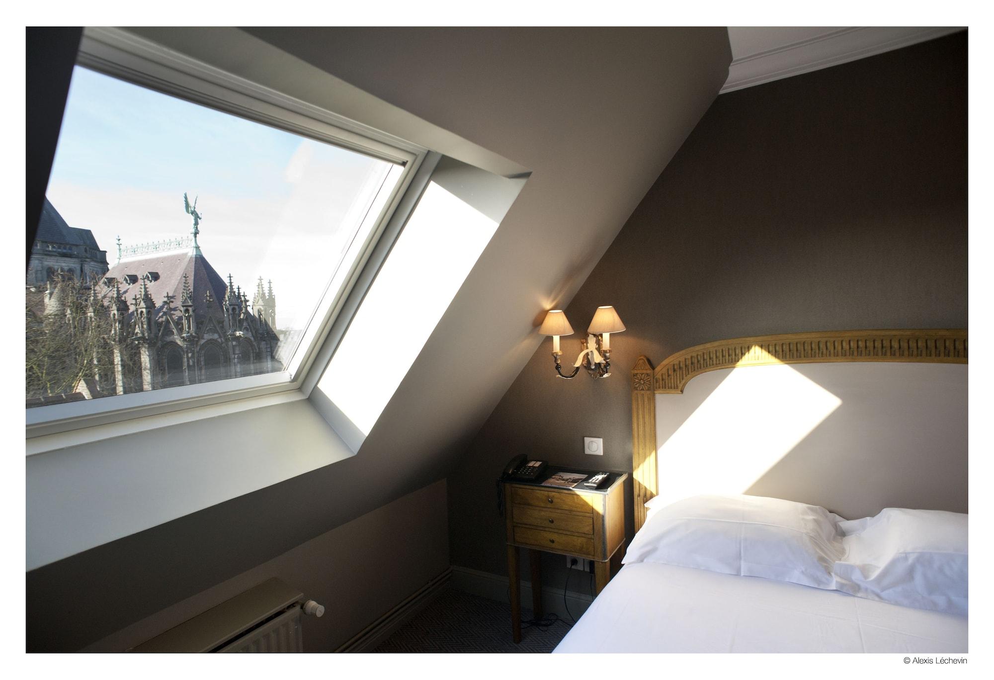 Hotel De La Treille Лилль Экстерьер фото