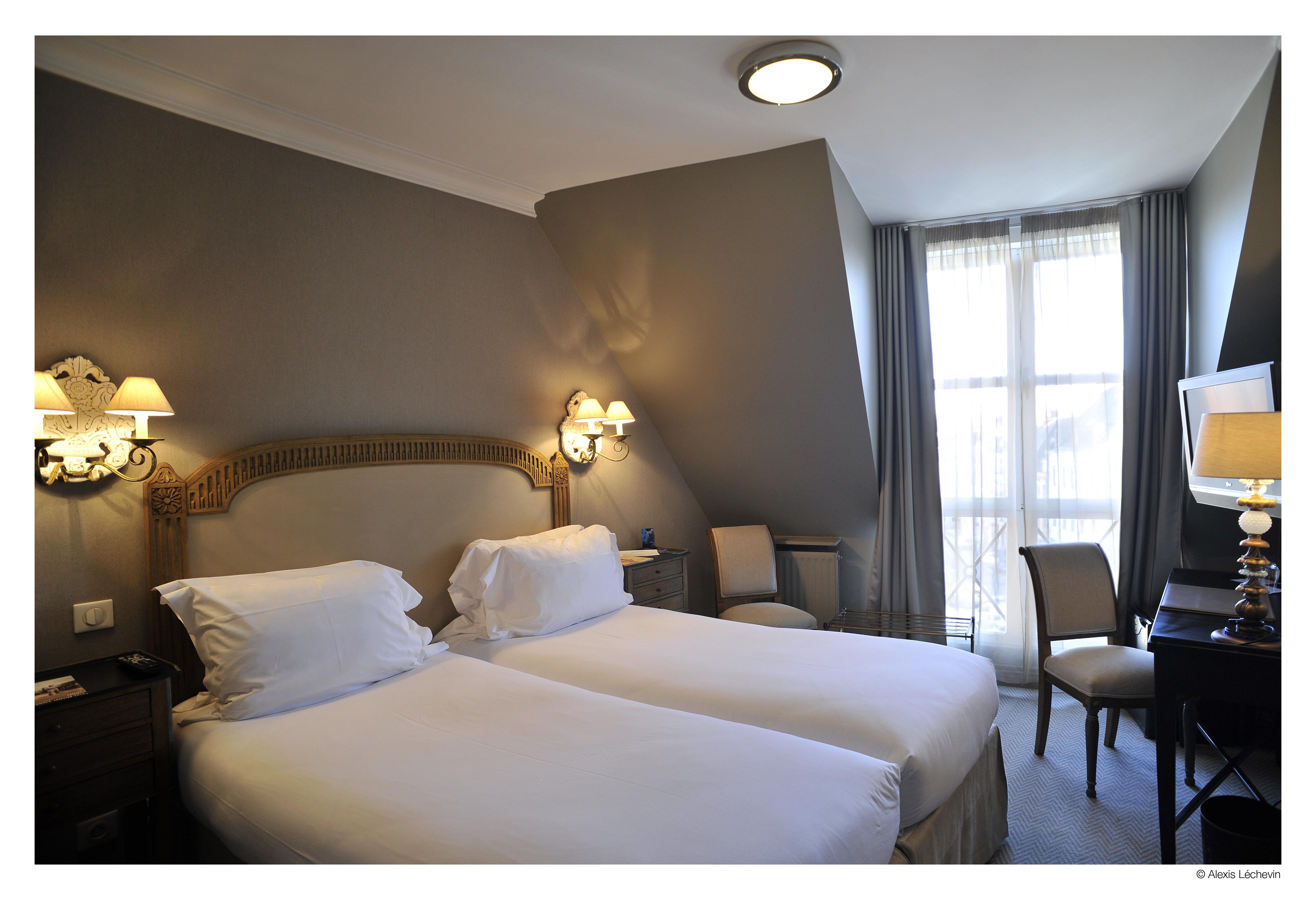 Hotel De La Treille Лилль Экстерьер фото