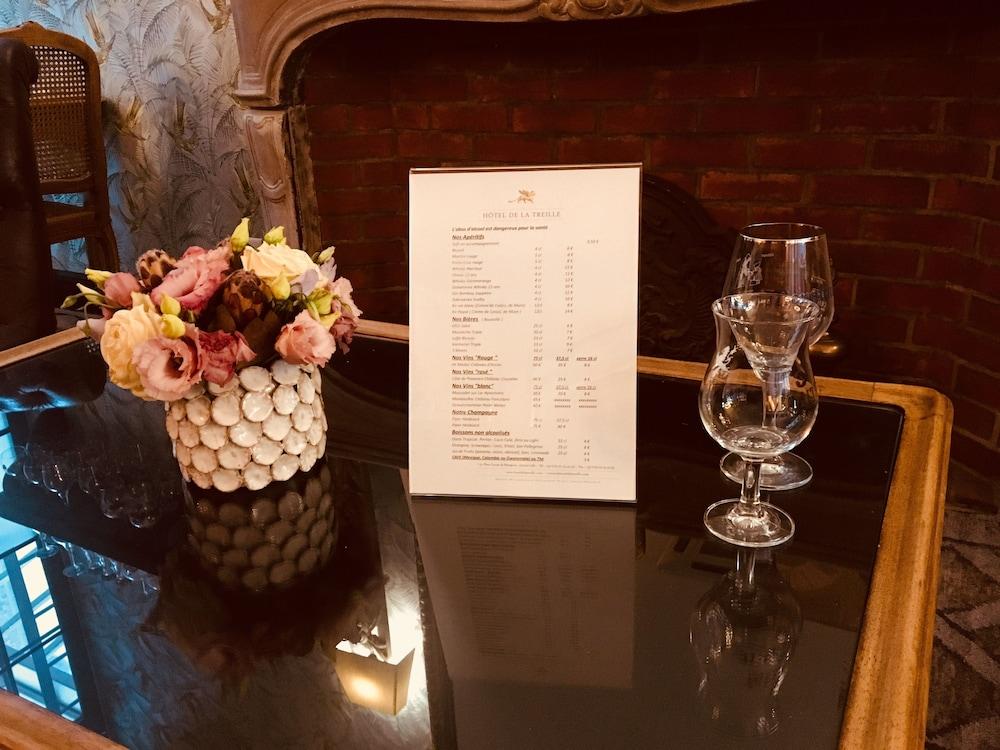 Hotel De La Treille Лилль Экстерьер фото